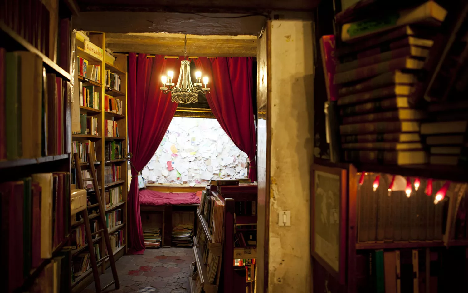 Shakespeare & Co Sleeping