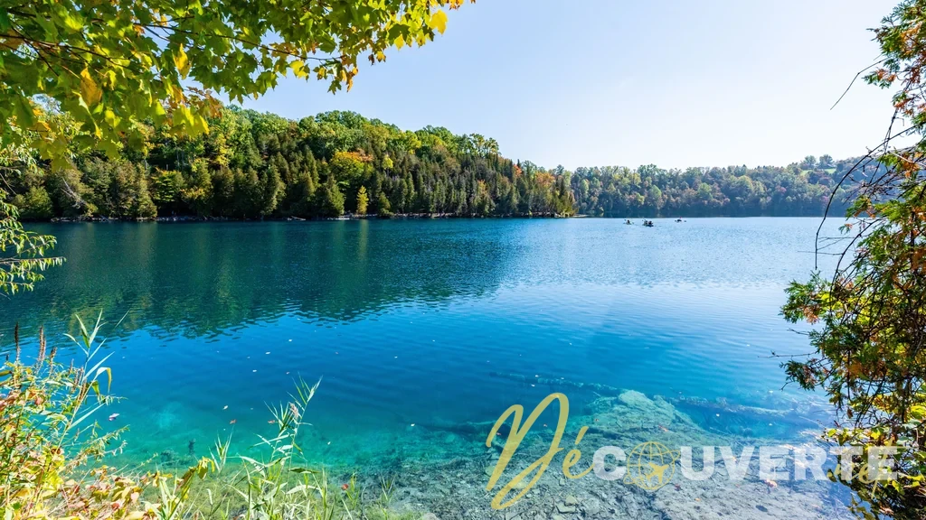 Green Lakes State Park : Des lacs turquoise aux airs de Caraïbes au cœur de l'État de New York