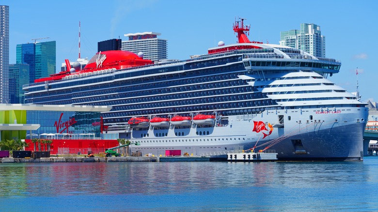 Virgin navires autour du globe