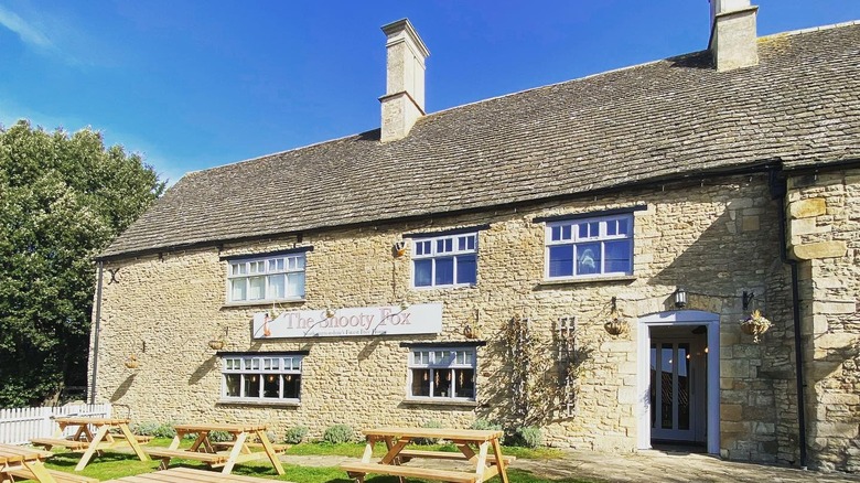 Pub Snooty Fox, Lowick