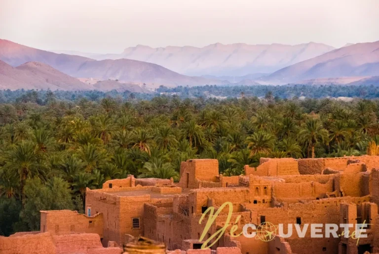 Vue panoramique de Dakar et de la côte sénégalaise au lever du soleil